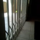 Maatskappy 2 beeld BLAIGECON HANDYMAN SERVICES Safety Gate in Boksburg GP