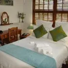 Maatskappy 2 beeld CRANE'S NEST GUEST HOUSE AT 212 Zoo in Pretoria GP