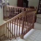 Maatskappy 4 beeld CUSTOM WOOD CRAFTSMAN Furniture in Krugersdorp GP