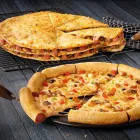 Maatskappy 7 beeld DEBONAIRS PIZZA Weekday special in Vincent Park EC