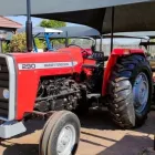 Maatskappy 3 beeld GOLDMAN TRACTORS Farming Equipment in Upington NC