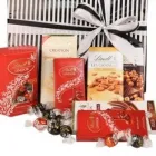 Maatskappy 3 beeld INMOTION FLOWERS Valentines Day in Durban KZN