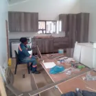 Maatskappy 5 beeld J FURNITURE & KITCHENS REPAIRS repair tables in Benoni GP