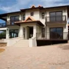 Maatskappy 2 beeld PAVING WORX wetcast in Durban KZN