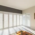Maatskappy 4 beeld SILVER EDGE - BLINDS, SHUTTERS & AWNINGS Shutters And Blinds in George WC