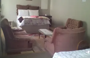 Maatskappy 2 beeld THE BEETLE INN Guest Houses in Pietermaritzburg KZN