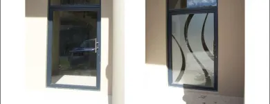 Maatskappy 3 beeld WINDOW FROSTING - O2 DESIGNS Windows in Johannesburg GP