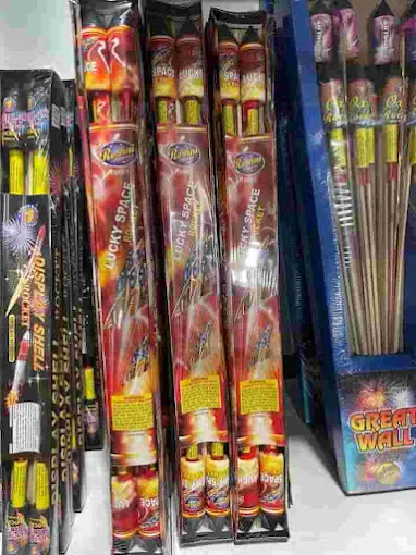 Maatskappy 2 beeld ROSHNI FIREWORKS