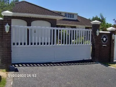 Business 24 image SPACEWORKS FRAMELESS GLASS & ALUMINIUM